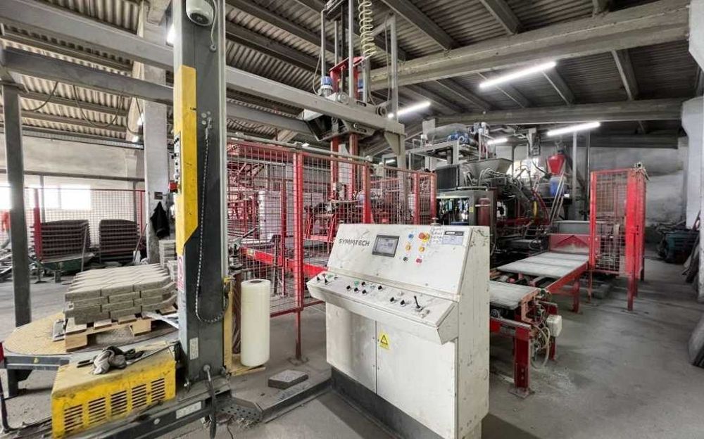 Linie Instalatie pentru productie de pavaj boltari din beton Symmetrica Symmtech