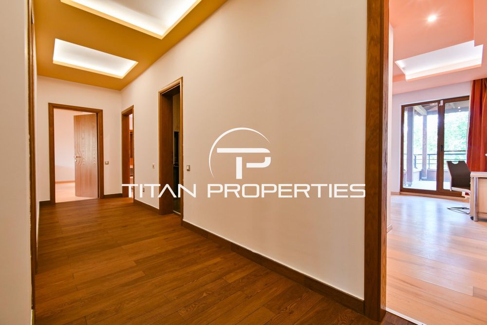 Дава се под наем Четиристаен апартамент в София, Витоша - 300 кв.м за 1900 € - Снимка #20