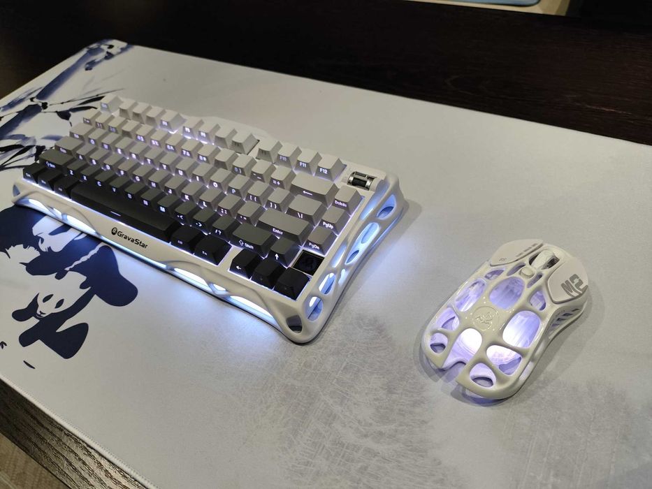 Продам мышку GravaStar Mercury M2 White