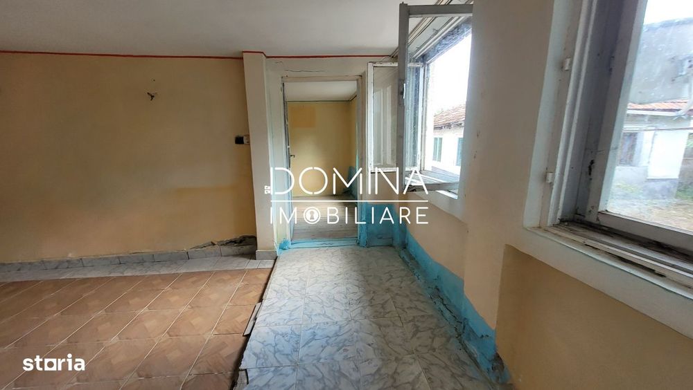 Vanzare casa renovabila cu teren generos, sat Trocani, comuna Danesti