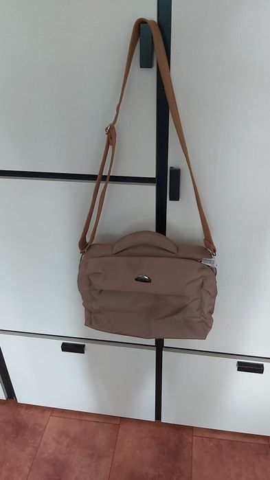 Ganta dama Lamonta,si samsonit