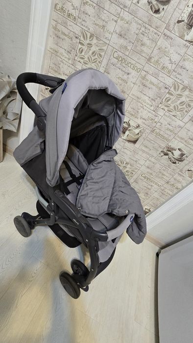 Детская коляска chicco