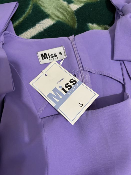 Продам новое платье