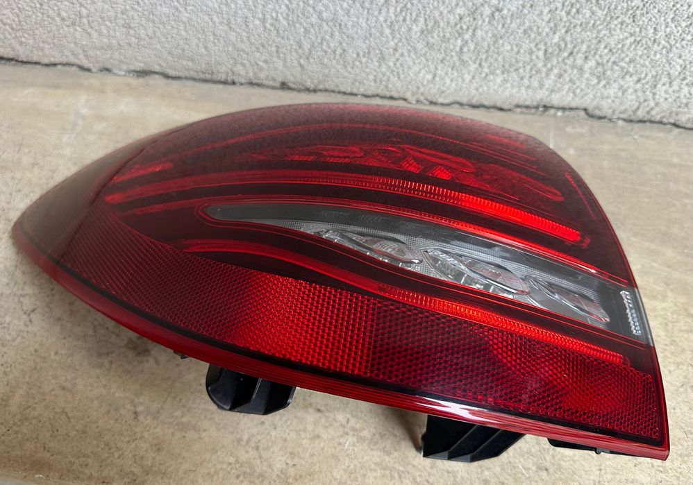 Стоп ляв стопове за  Мерцедес Mercedes C-класа W205 комби