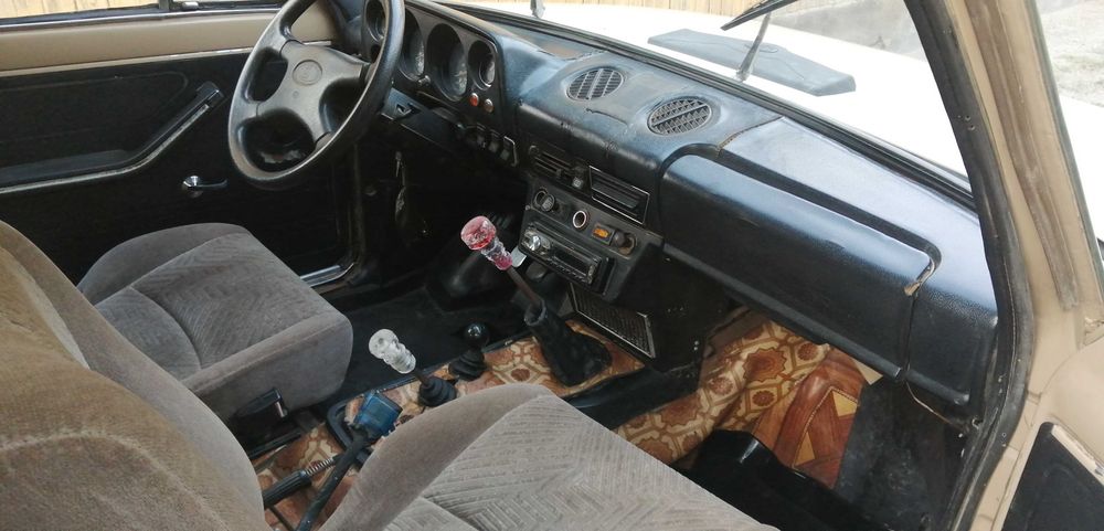 Нива 2121 4Х4 внедорожник