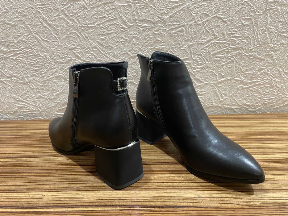 Распродажа обуви! Новая. Размер 36-37. Ботильоны, ботинки
