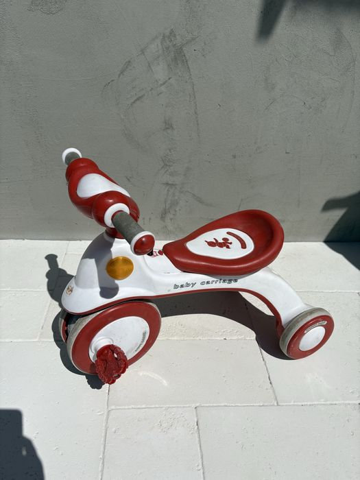 Tricicletă copii ride-on roșu/alb, stabilă, multifuncțională