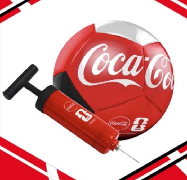 Coca-Cola футбольный мяч+насос.