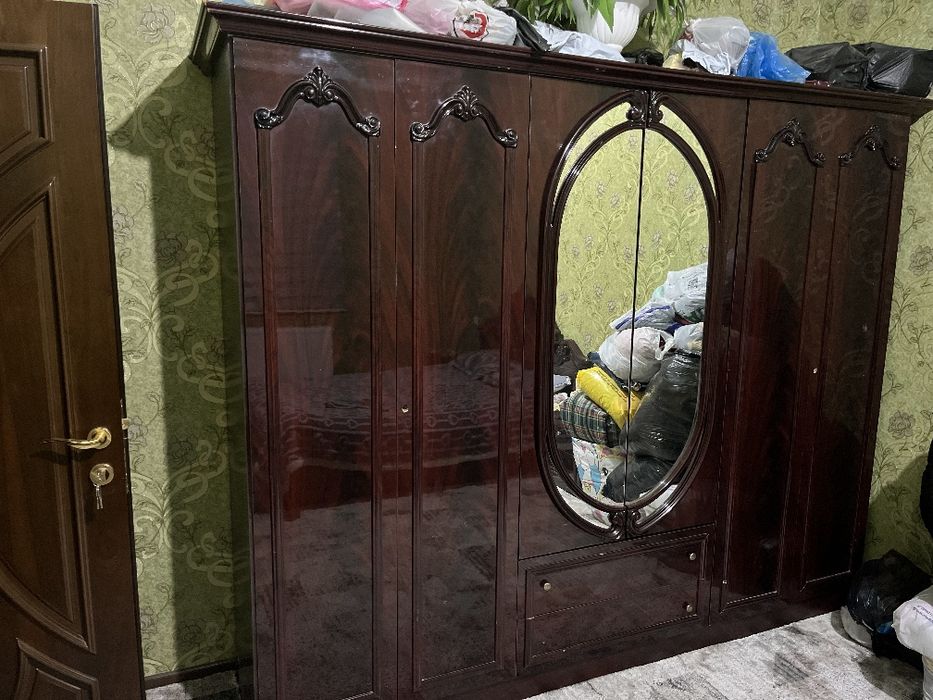 Спальный гарнитур в отличном состояние