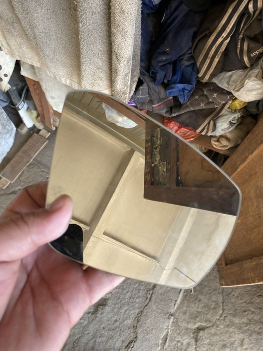 Продам зеркало правое от шкода