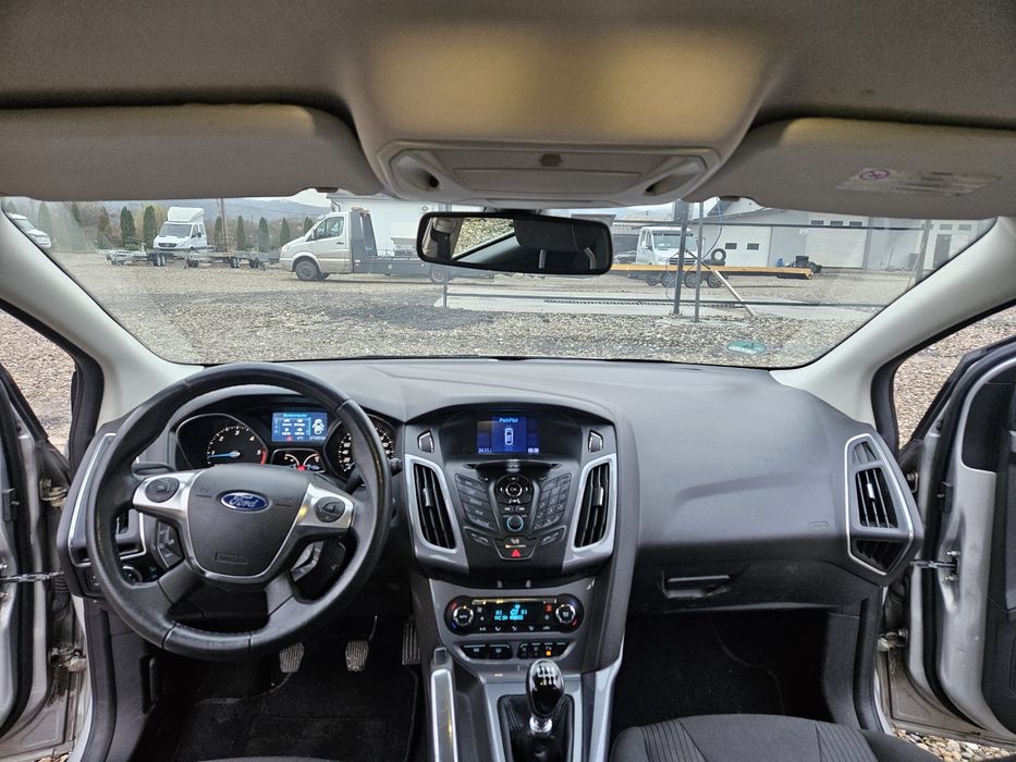 FORD Focus 2012 — imagine 5