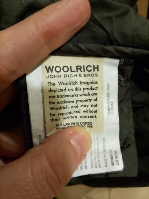 Дамско яке на Woolrich John Rich & Bros с пух