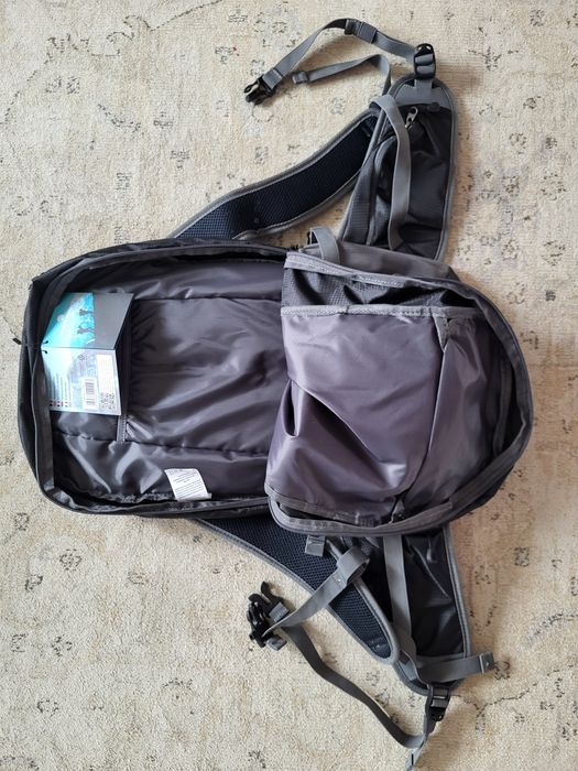 Rucsac de drumetie si bete de telescopice FERRINO