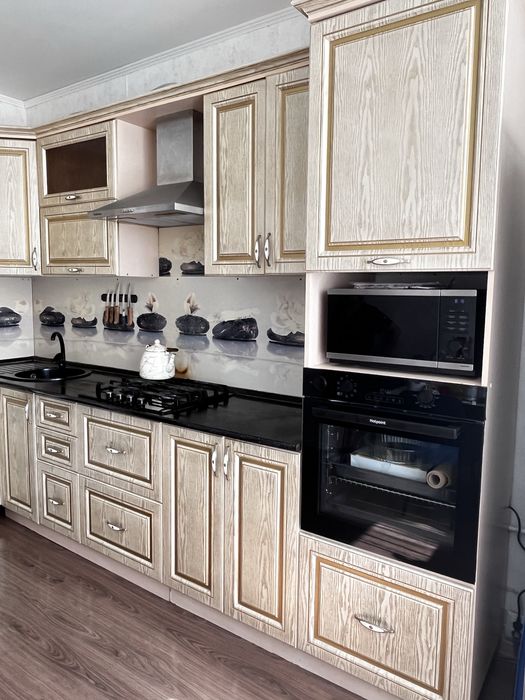 Кухонный гарнитур / недорого / срочно