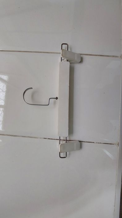 Вешалки -плечики
150 tr.