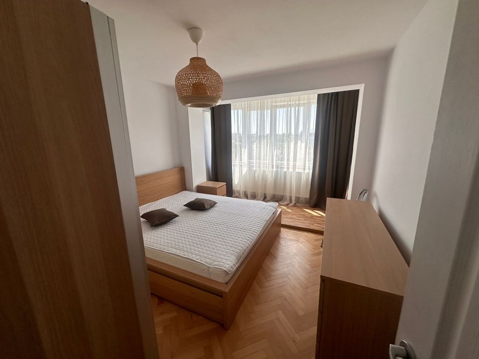 Inchiriere  apartament 2 camere+dresing