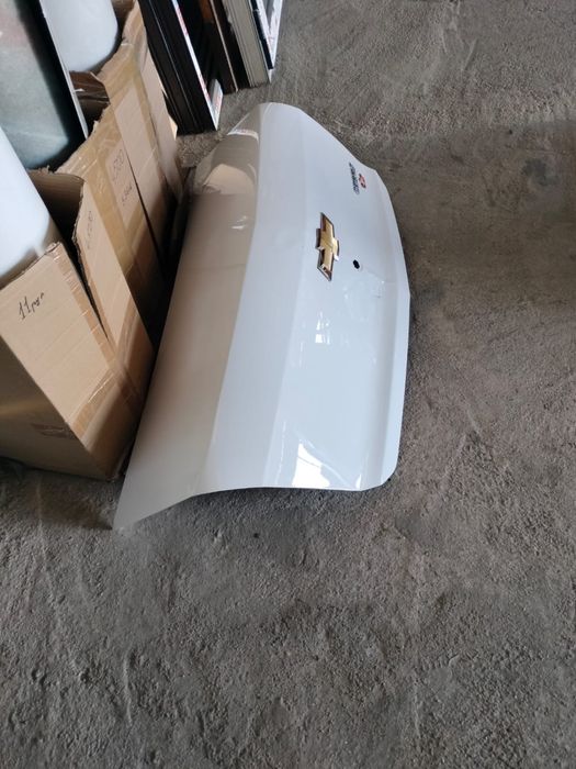 Продам крышку багажника ковальт