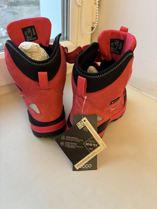 Продам детские сапожки, угги , туфли