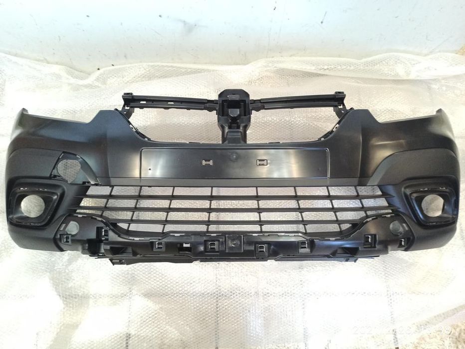 Передний бампер Renault Sandero Logan StepWay 2018 +