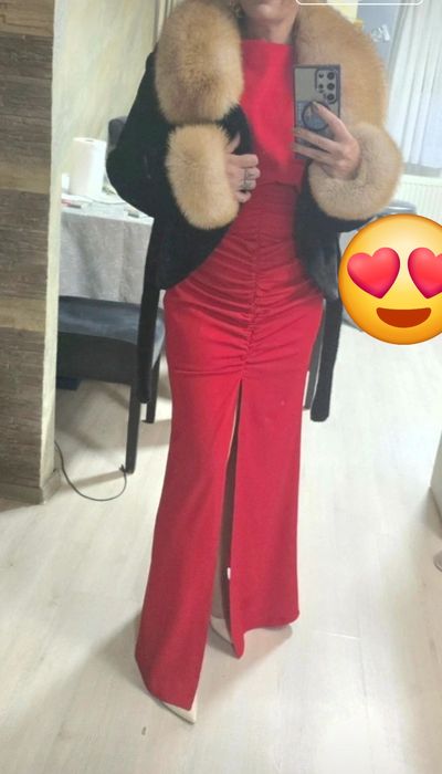 Rochie rosie de seara