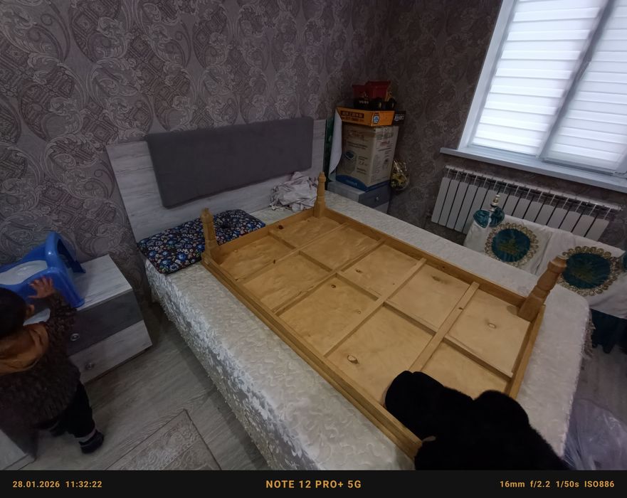 Спальный гарнитур