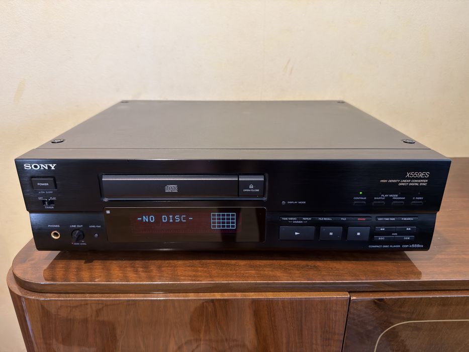 CD Player High-End Sony CDP-X559ES – Serie ES / Laser Perfect / Telecomandă RM-D797