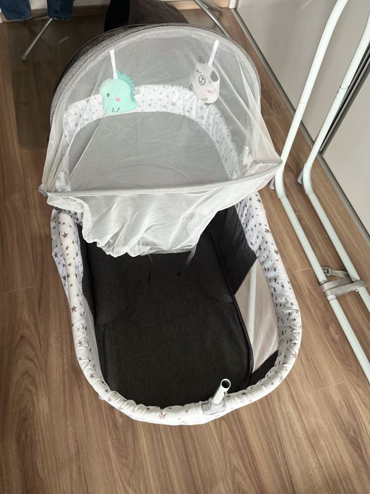 Patuturi electric pentru bebelusi, cu functie de leagan