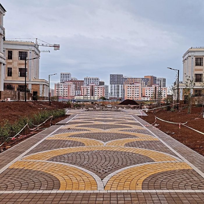 Укладка брусчатки тротуарной плитки