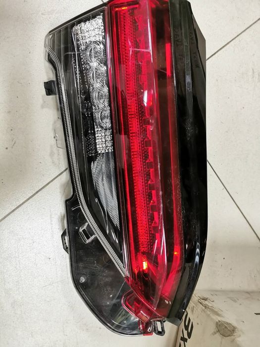 Toyota Rav4 2023 стопове / задни светлини