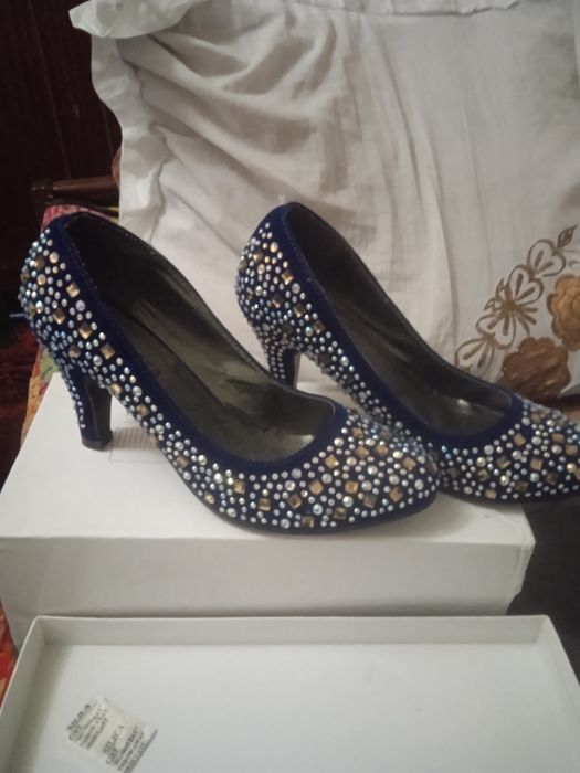 Туфли жен размер 38 нарядное новый