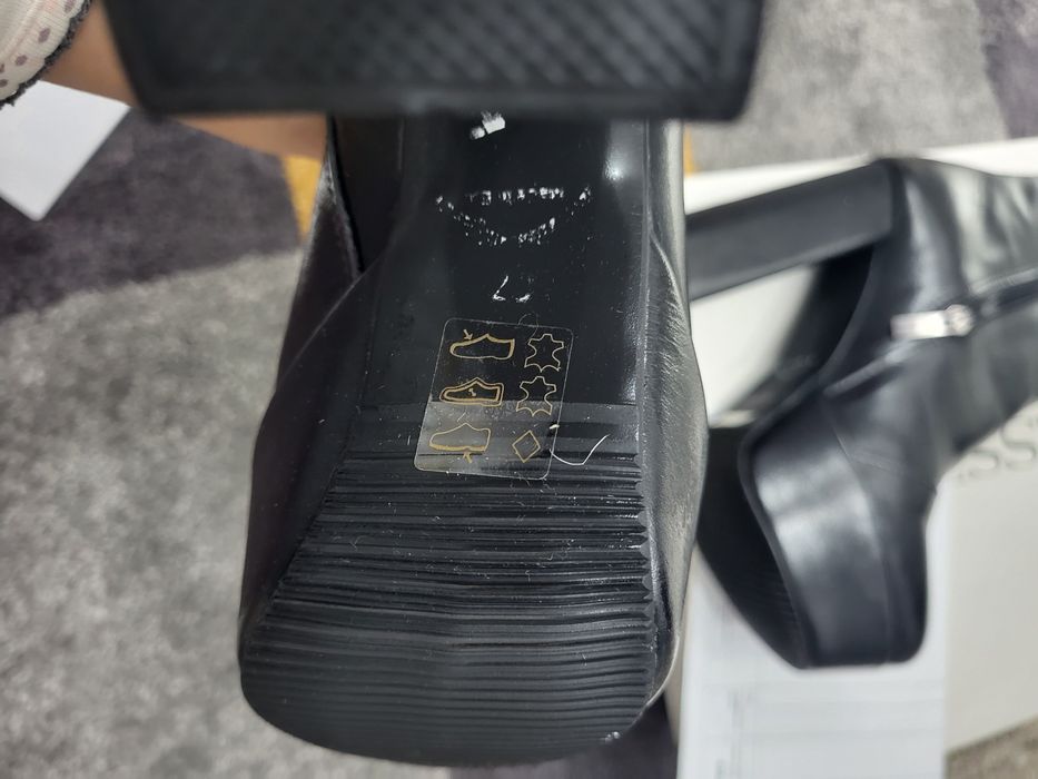 Ghete dama din piele naturala noi.