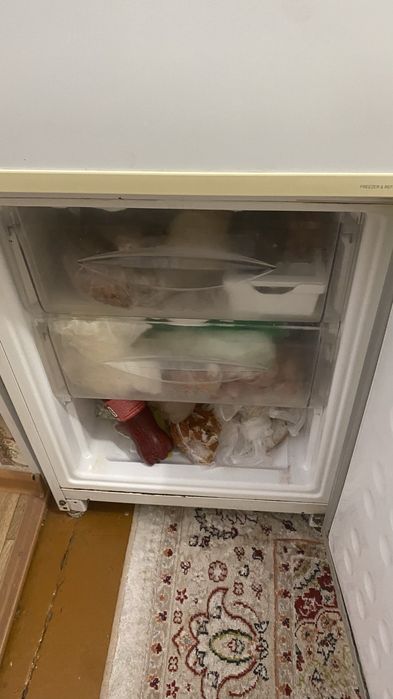 Белый Холодильник LG