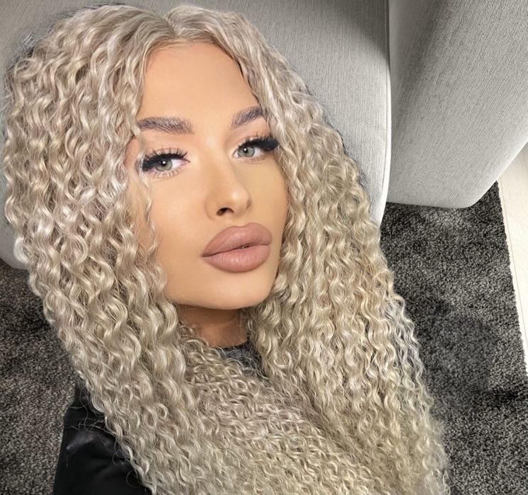 Peruca lunga afro blonda