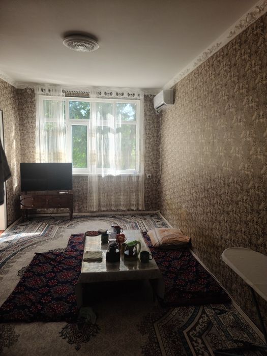 Уй сотилади 3 хона 62 кв/метр, Ломоносов мактабини олдида, келишилади