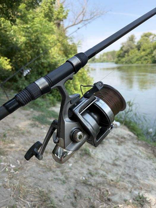 Daiwa emblem pro 5000 + daiwa black widow 12ft 3.5lb
