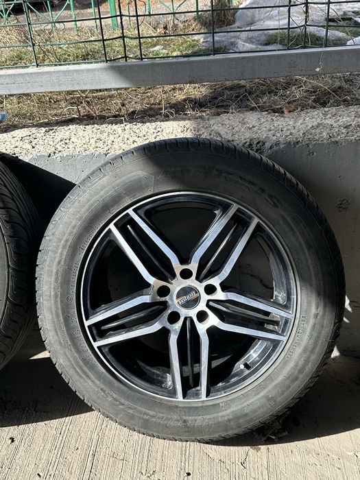 Продам шины с дисками