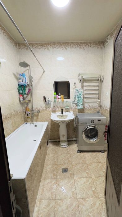 Учтепа 14 22 18 сотилади