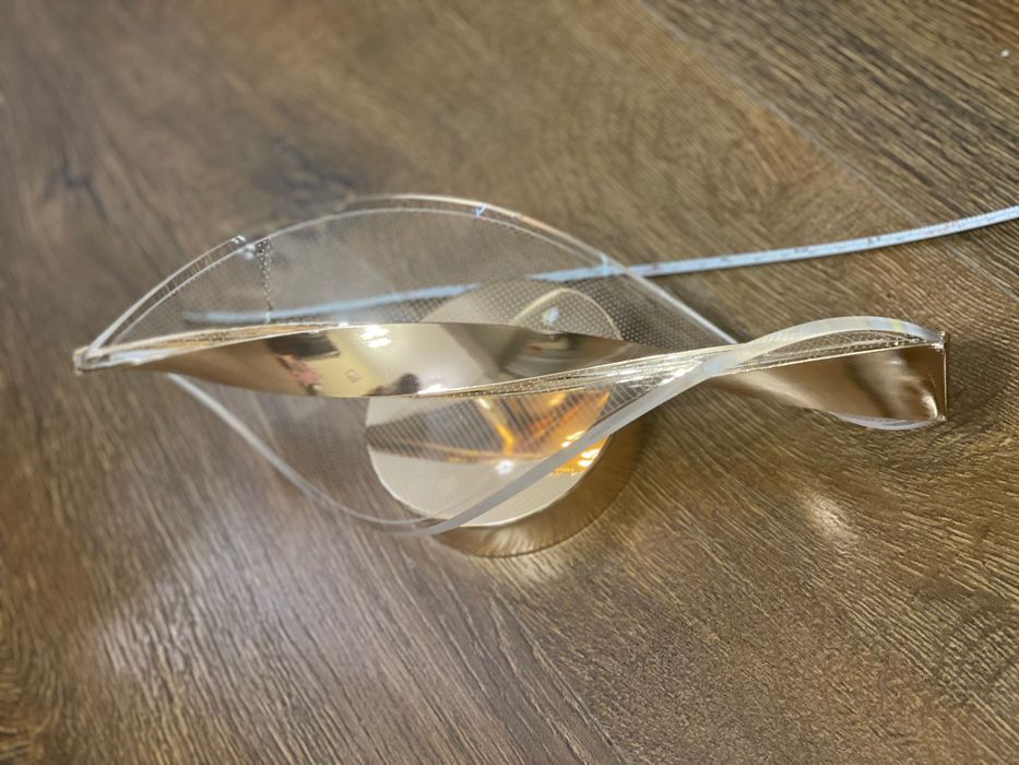 Стенна лампа - аплик, златен с акрилни орнаменти