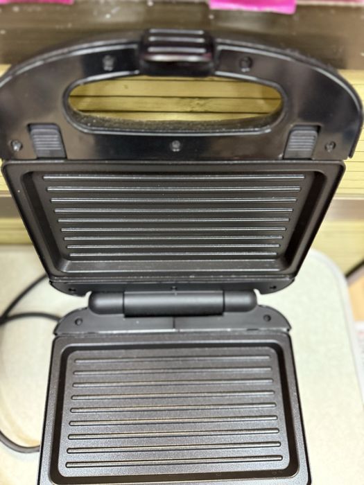 Сандвич грил Russell Hobbs