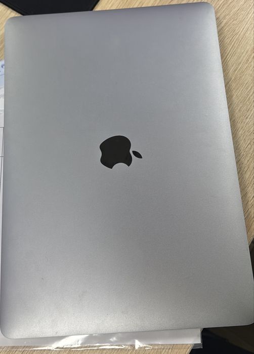 Продам MacBook 13pro, 2016 с Touch Bar
