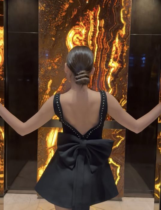 Платье шикарное за 25тыс