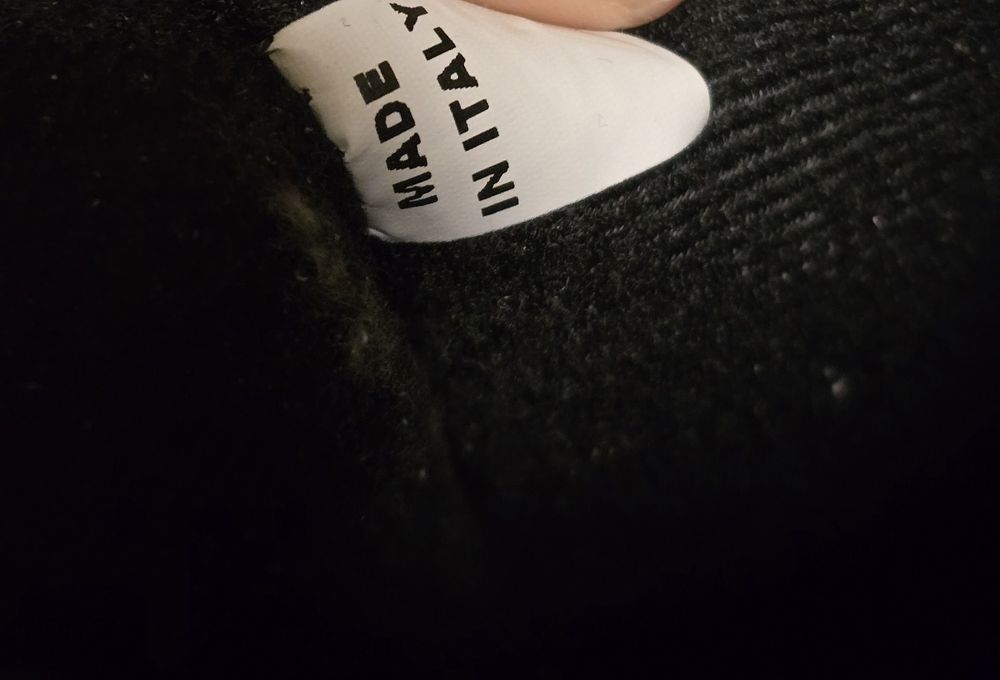 Love Moschino оригинални дамски апрески