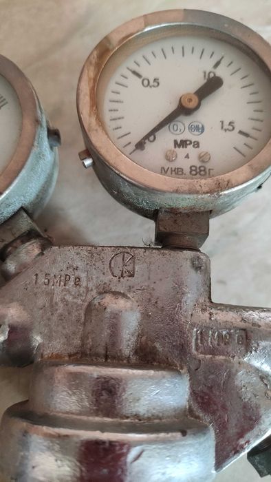 Редуцир вентил от старото родно производство