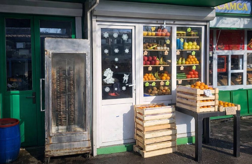 Продажа торгового ларька в проходном месте