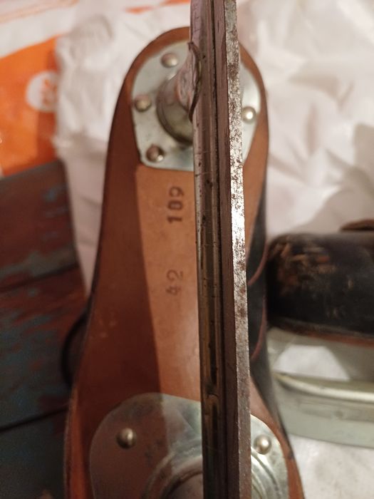 Продам Коньки мужские хокейные.