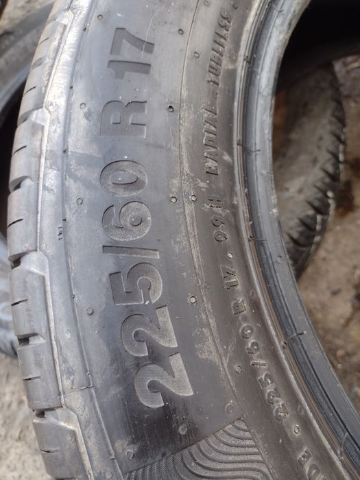 Почти нови 2бр.225/60/17 Continental CPC2 suv dot3016