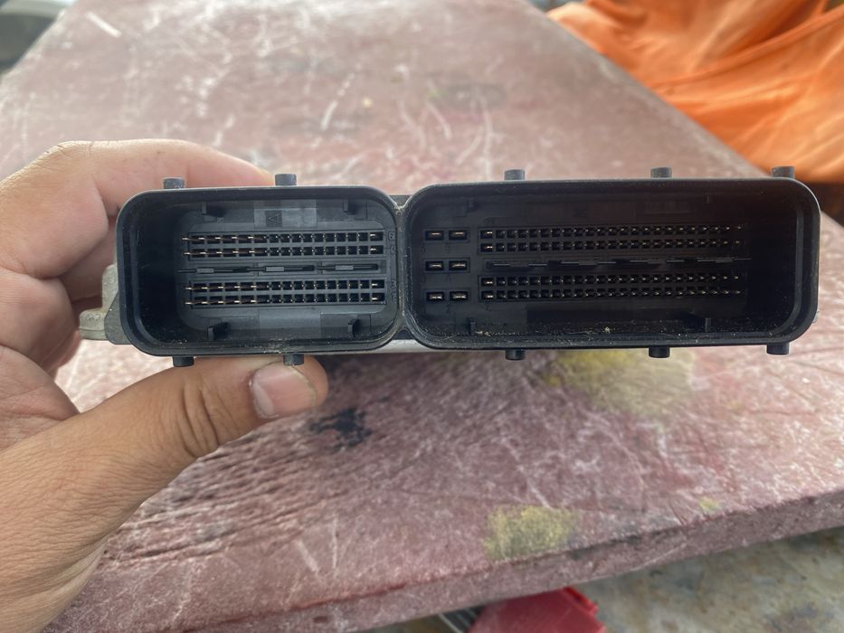 Компютър за двигател на фолксваген ауди 2.0 FSI