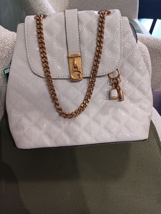 Раница Guess нова