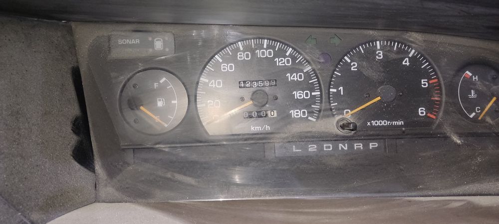 Тойота емина люсида