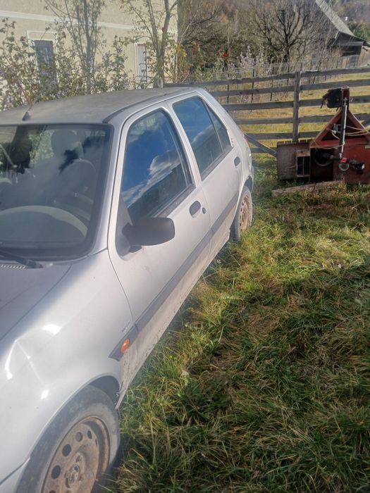 FORD Fiesta 2003 — imagine 2